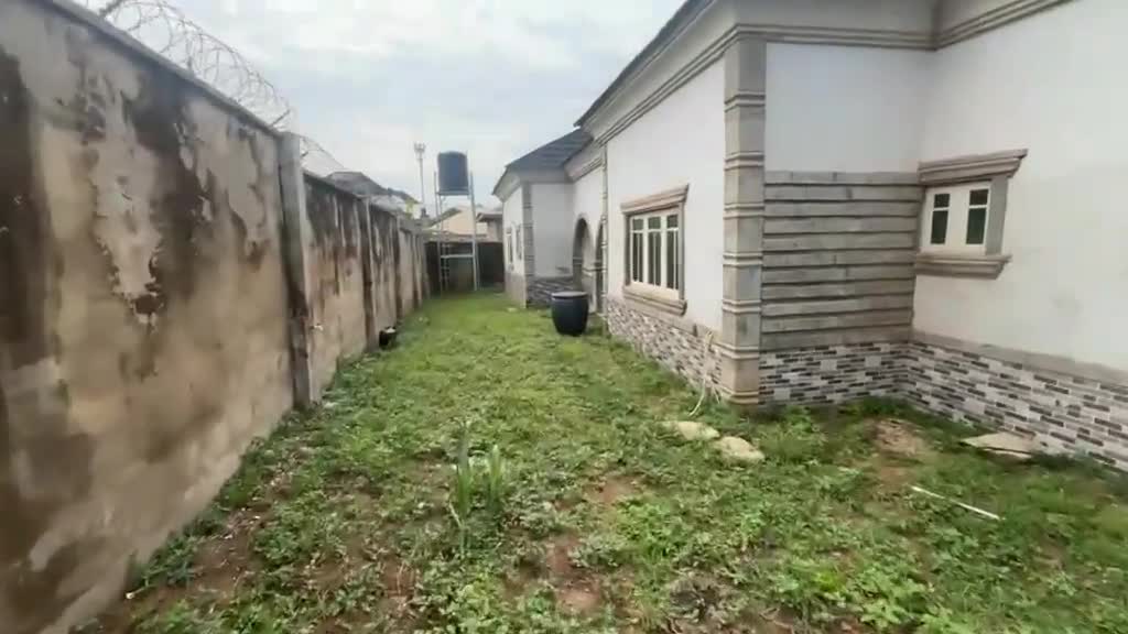 Property FOUR-BEDROOM BUNGALOW in AKOTO ESTATE ELEBU, IBADAN, OYO STATE